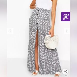 NWT BOOHOO BLACK BUTTON FRONT FLORAL DROP HEM MAXI SKIRT